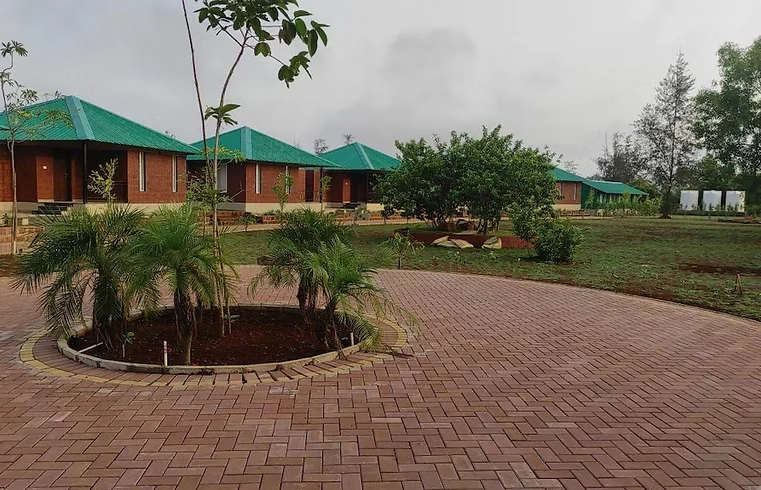 D-Cloud-Cottages2.webp
